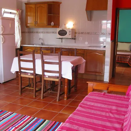 ゲストハウス Graciosa - Tranquility Oasis ラゴス